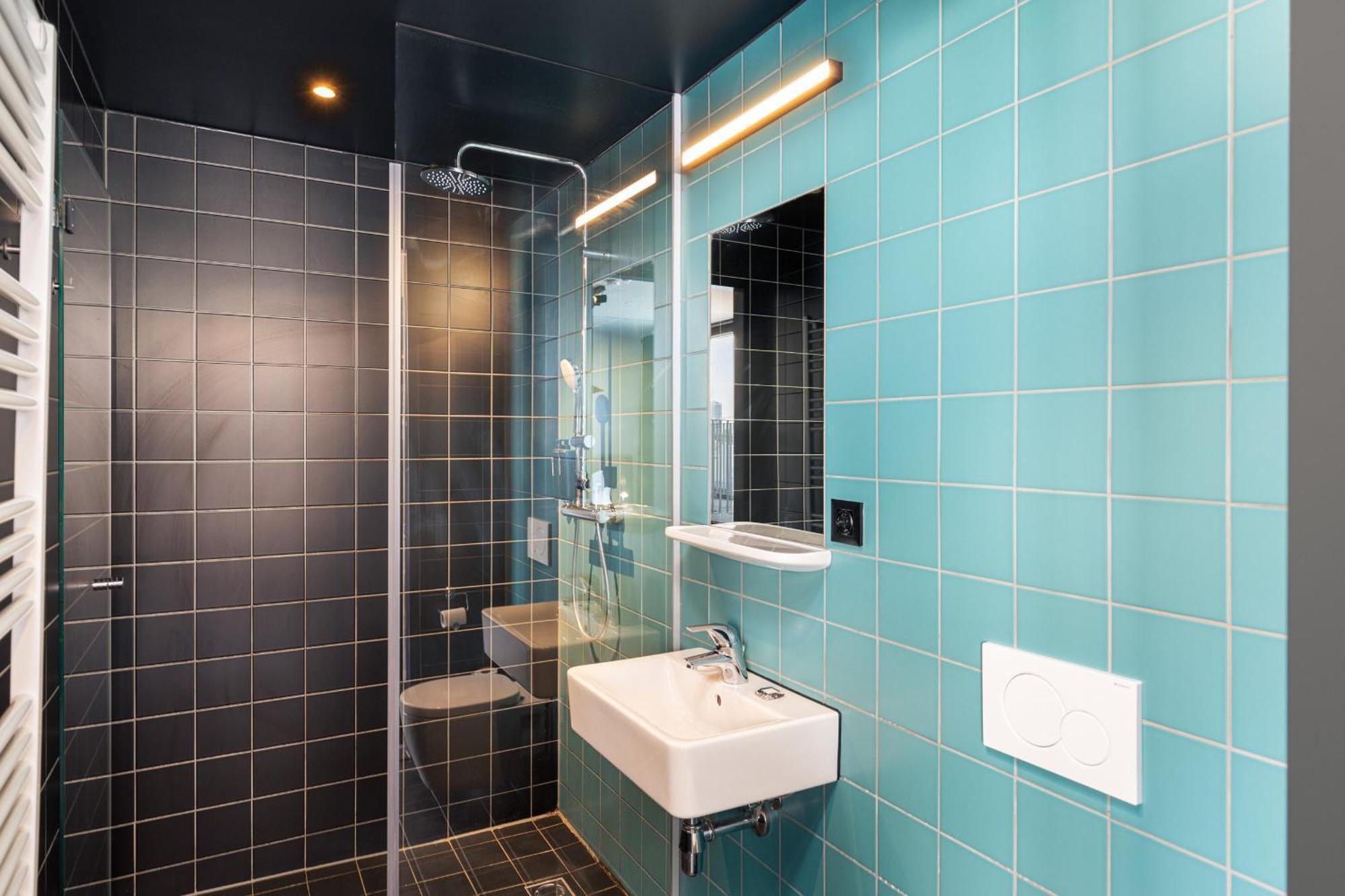 Hotel The Social Hub Viena Exterior foto Bathroom